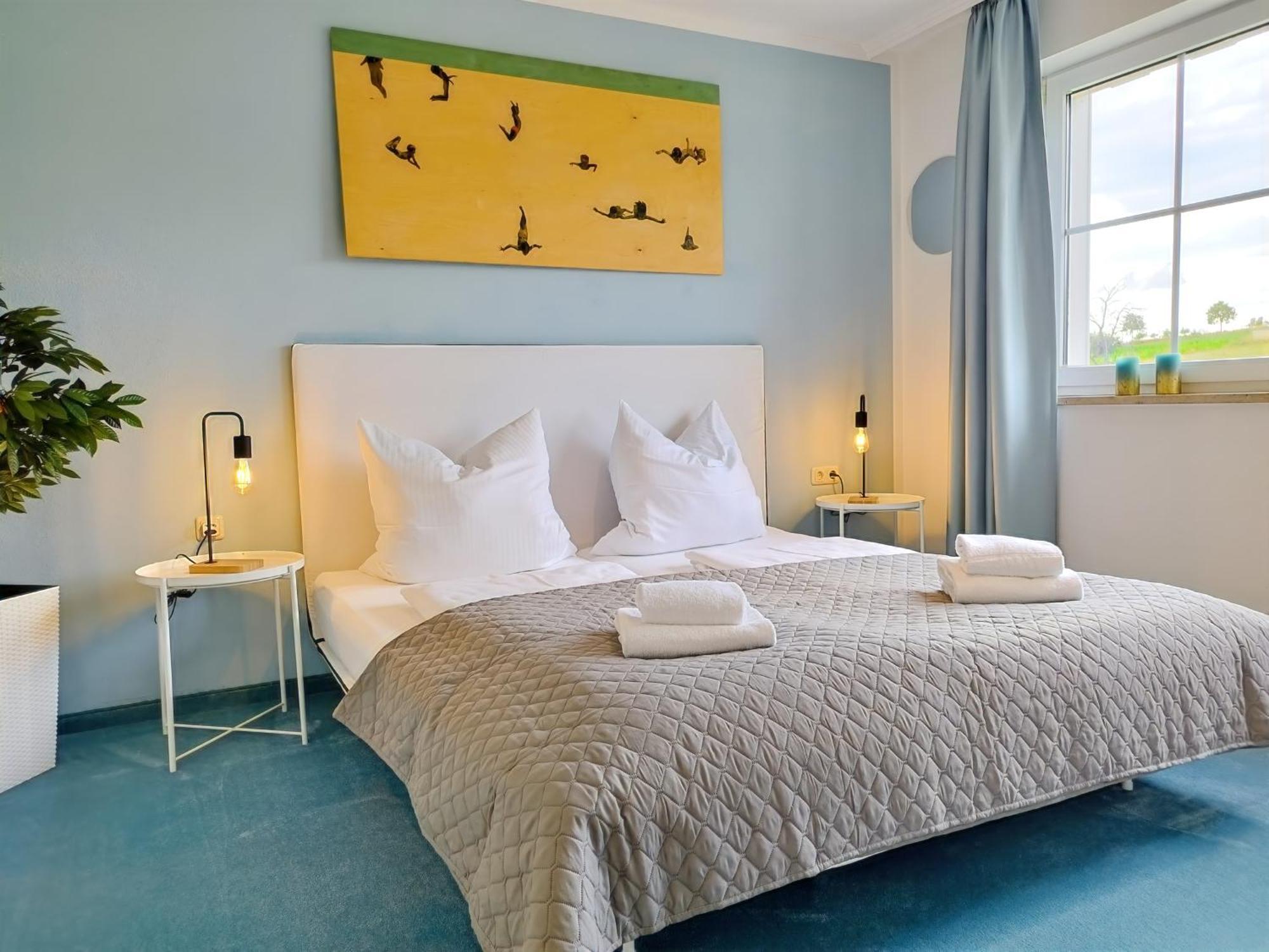 שפאלט Seeblickapartment Fuer Bis Zu 12, Nuernberg & Schwabach In 30-35 Minuten Zu Erreichen, Sauna, Arbeitsplatz, Dachterrasse & Grill מראה חיצוני תמונה