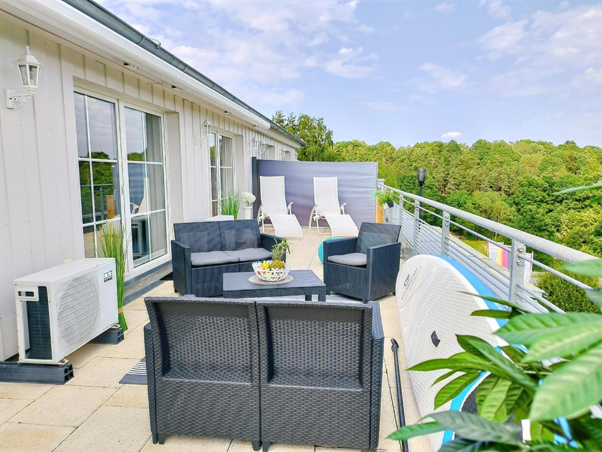 שפאלט Seeblickapartment Fuer Bis Zu 12, Nuernberg & Schwabach In 30-35 Minuten Zu Erreichen, Sauna, Arbeitsplatz, Dachterrasse & Grill מראה חיצוני תמונה