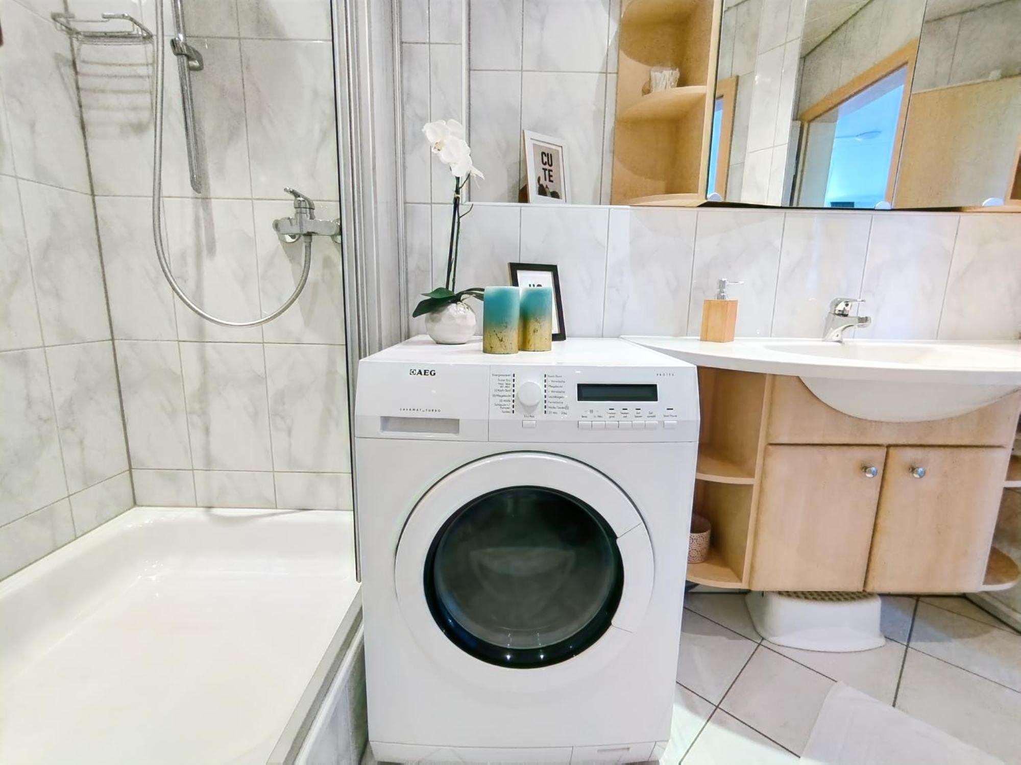 שפאלט Seeblickapartment Fuer Bis Zu 12, Nuernberg & Schwabach In 30-35 Minuten Zu Erreichen, Sauna, Arbeitsplatz, Dachterrasse & Grill מראה חיצוני תמונה