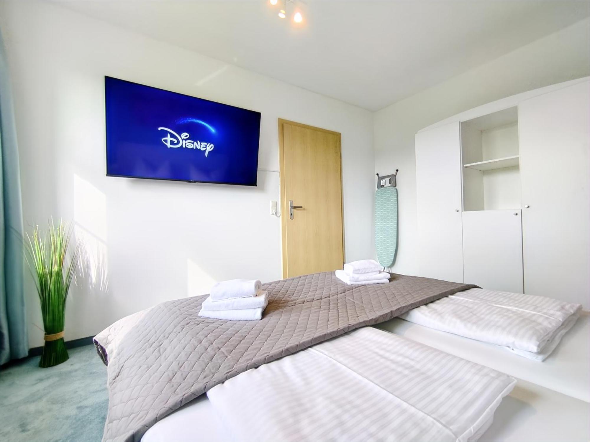 שפאלט Seeblickapartment Fuer Bis Zu 12, Nuernberg & Schwabach In 30-35 Minuten Zu Erreichen, Sauna, Arbeitsplatz, Dachterrasse & Grill מראה חיצוני תמונה
